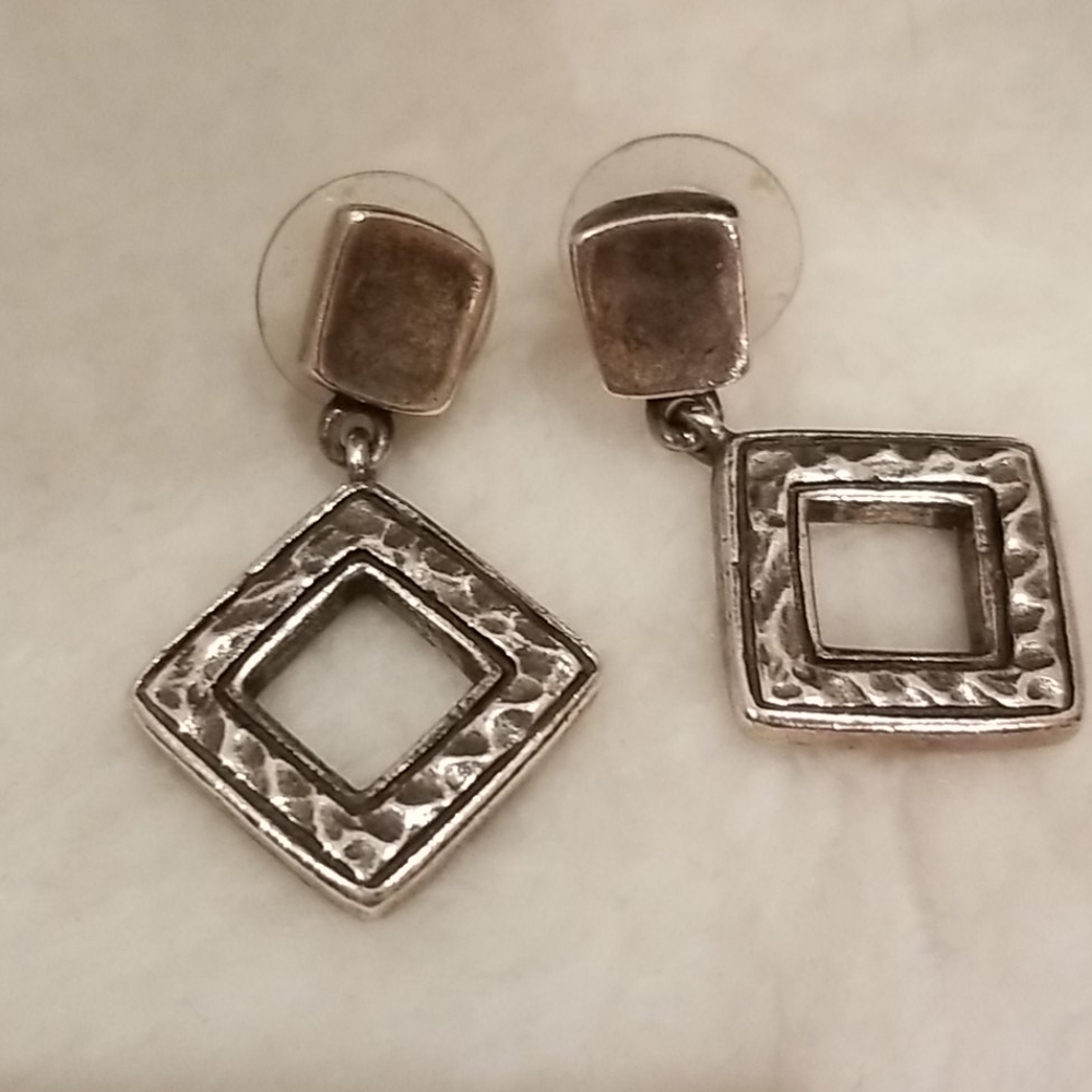 Chico's silver hammered post earrings
